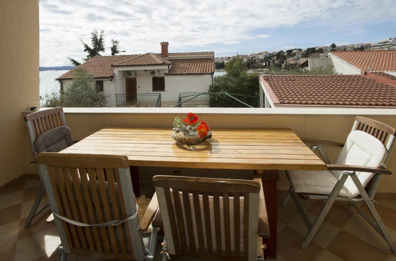 Apartments By The Sea Mavarstica, Ciovo - 12696 Trogir Luaran gambar
