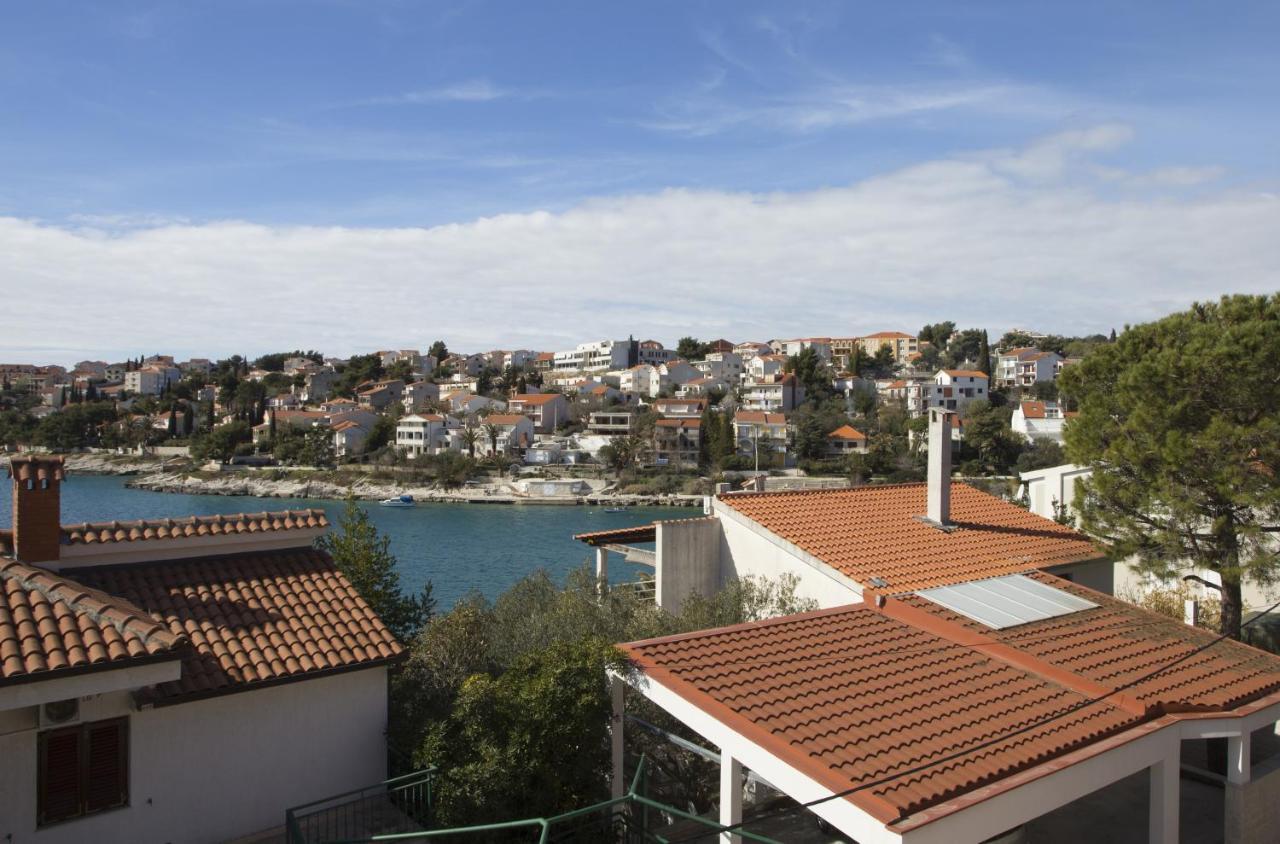 Apartments By The Sea Mavarstica, Ciovo - 12696 Trogir Luaran gambar