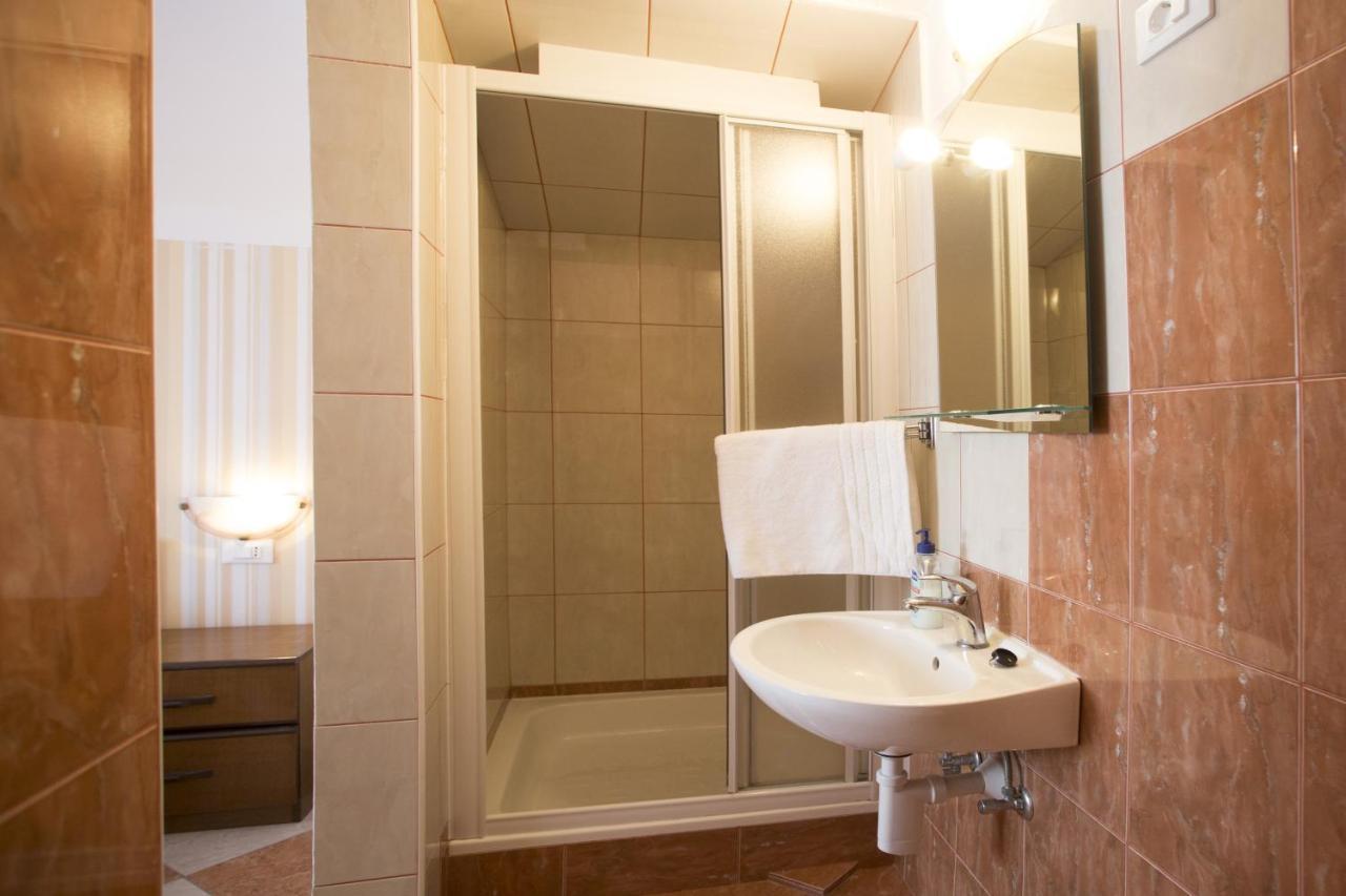 Apartments By The Sea Mavarstica, Ciovo - 12696 Trogir Luaran gambar